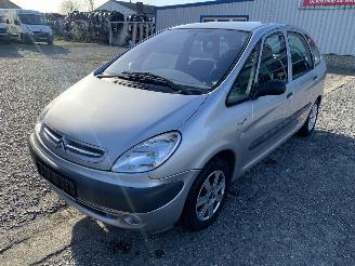 Salvage car Citroën Xsara-picasso Grijs EYC Onderdelen 20DL20 Bak Motor 6FZ 2000/1