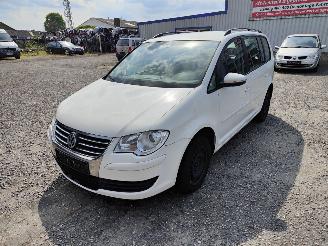 Auto da rottamare Volkswagen Touran 2.0TDI Wit LB9A Onderdelen KXW Versnellingsbak 2009/11