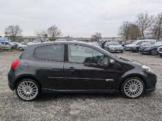 Renault Clio 1.6 picture 4