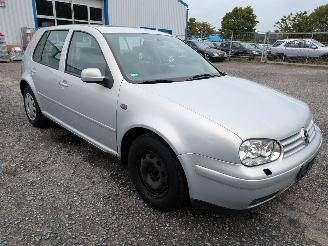 Volkswagen Golf 1.6 picture 3