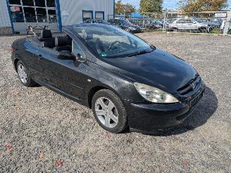 Peugeot 307 CC 2.0 picture 3