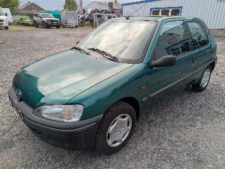 Uttjänta bilar auto Peugeot 106  1998/12