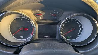 Opel Astra 1.6 picture 13