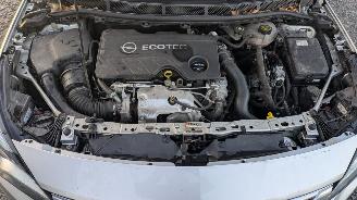 Opel Astra 1.6 picture 14