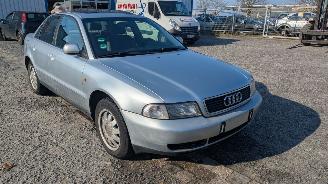 Audi A4 1.6 picture 3
