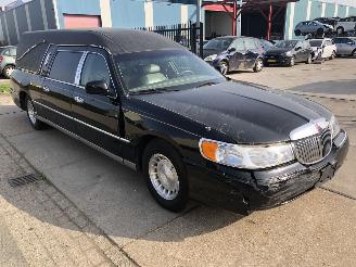 Lincoln Town Car 4.6i V8 164kW picture 3