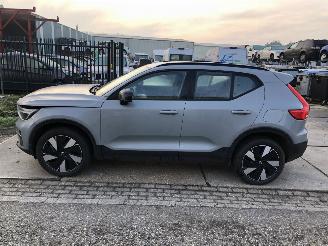 skadebil auto Volvo EX40 70kWh Single Motor 2024/7