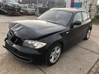 BMW 1-serie 116i 5 drs 2.0 E5 picture 2