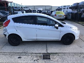 Schadeauto Ford Fiesta 14i 71kW 5 drs 2009/5
