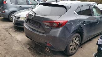 Démontage voiture Mazda 3 2.0 2014/3