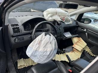 Volkswagen Touran  picture 8