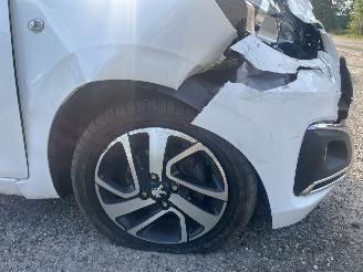 Peugeot 108  picture 23