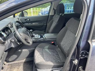 Peugeot 3008 1.6 thp picture 9