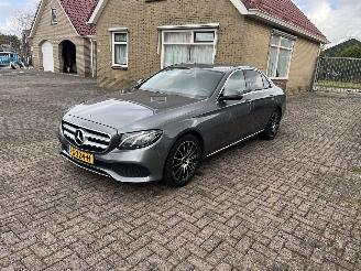 Vaurioauto  passenger cars Mercedes E-klasse Lichte brandschade !! 2017/6