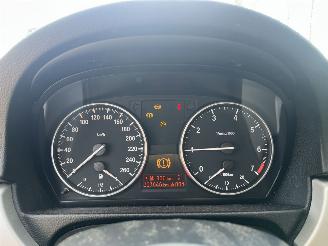 BMW 3-serie 318i nieuwe distributie ketting en klepseals !! picture 11