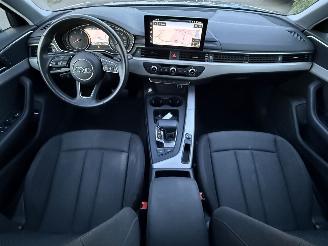Audi A4 2.0 TDI / Automaat picture 10