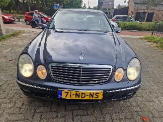 skadebil auto Mercedes E-klasse E 220 CDI ELEGANCE 2003/8