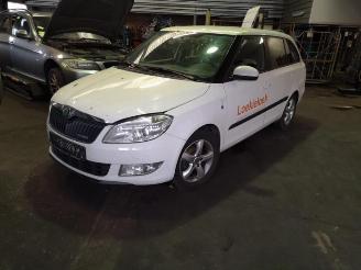 skadebil auto Skoda Fabia Fabia II Combi, Combi 5-drs, 2007 / 2014 1.2 TDI 12V Greenline 2011/2