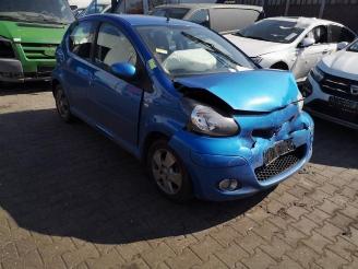 Salvage car Toyota Aygo Aygo (B10), Hatchback, 2005 / 2014 1.0 12V VVT-i 2009/1