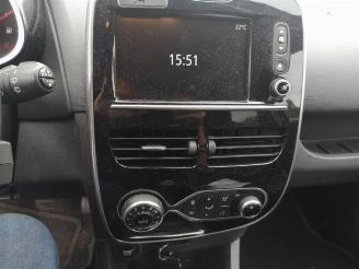 Sloopauto Renault Clio Clio IV Estate/Grandtour (7R), Combi 5-drs, 2012 / 2021 0.9 Energy TCE 90 12V 2016/6