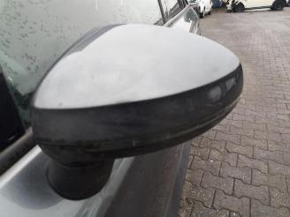 Audi A1 A1 Sportback (8XA/8XF), Hatchback 5-drs, 2011 / 2018 1.4 TDI Ultra 12V picture 12