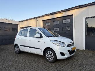 krockskadad bil auto Hyundai I-10 i-drive cool 2012/9