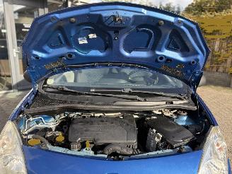 Renault Twingo 1.2-16V Authentique picture 14