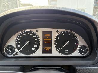 Mercedes B-klasse 180 blue efficiency business class picture 11