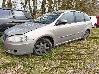 Démontage voiture Fiat Croma 2.2-16V Emotion 2006/4