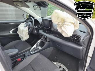 Toyota Yaris Yaris IV (P21/PA1/PH1), Hatchback, 2020 1.5 12V Hybrid 115 picture 13