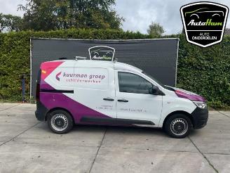 Salvage car Renault Express Express, Van, 2021 1.5 dCi 95 2023/4