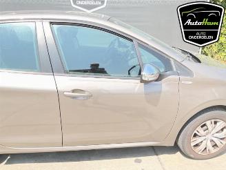 Peugeot 208 208 I (CA/CC/CK/CL), Hatchback, 2012 / 2019 1.2 Vti 12V PureTech 82 picture 14