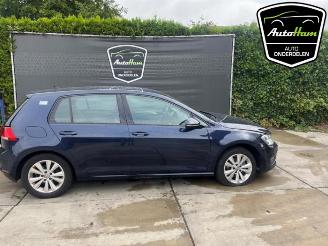 Coche siniestrado Volkswagen Golf Golf VII (AUA), Hatchback, 2012 / 2021 1.6 TDI BlueMotion 16V 2017/2