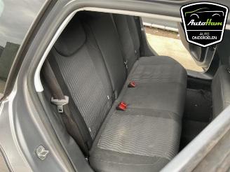 Peugeot 308 308 SW (L4/L9/LC/LJ/LR), Combi 5-drs, 2014 / 2021 1.2 12V e-THP PureTech 130 picture 26