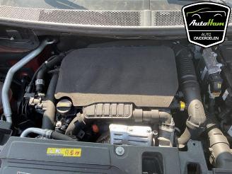 Peugeot 3008 3008 II (M4/MC/MJ/MR), MPV, 2016 1.2 12V e-THP PureTech 130 picture 14