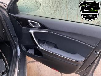 Kia Cee d Ceed (CDB5/CDBB), Hatchback 5-drs, 2018 1.5 T-GDI 16V picture 30