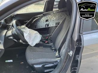 Peugeot 208 208 II (UB/UH/UP), Hatchback 5-drs, 2019 1.2 Vti 12V PureTech 75 picture 22