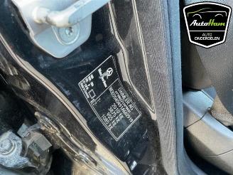 Mercedes C-klasse C (W204), Sedan, 2007 / 2014 1.8 C-180 CGI 16V picture 21