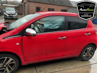 Peugeot 108 108, Hatchback, 2014 1.0 12V VVT-i picture 5