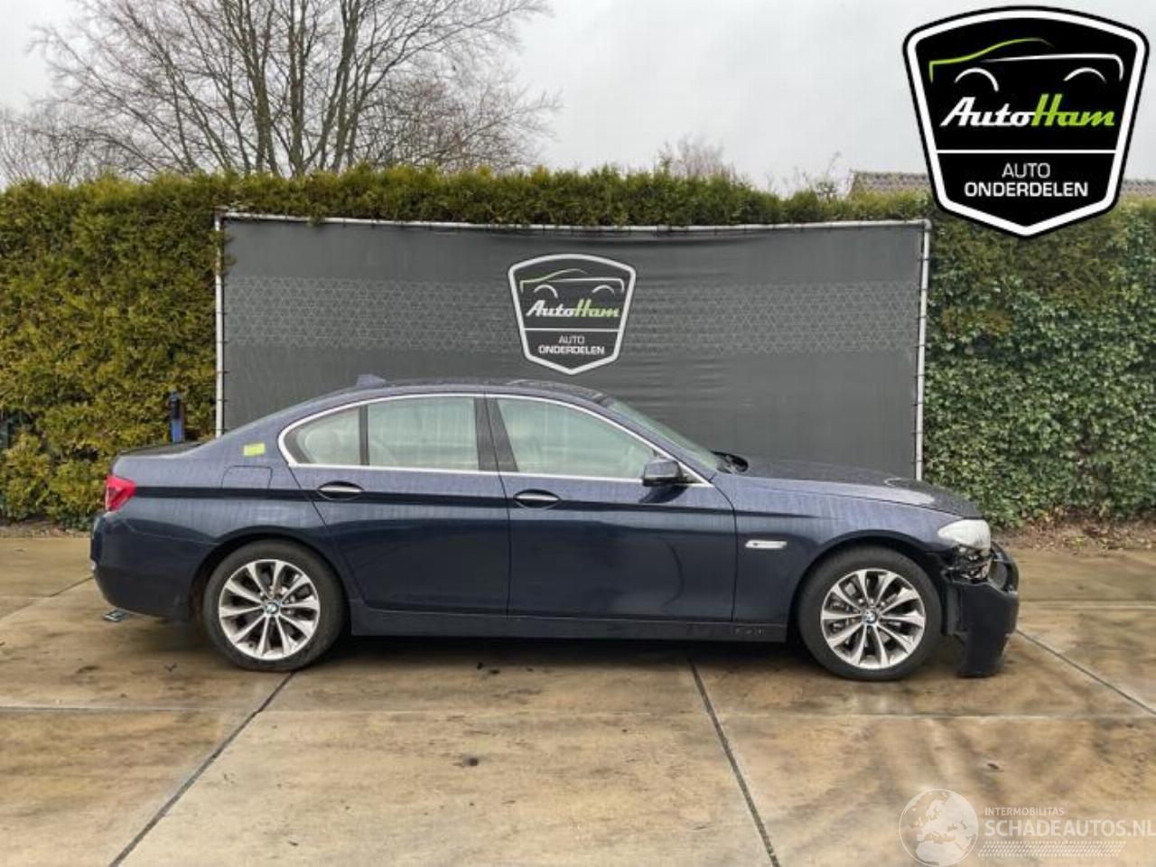 BMW 5-serie 5 serie (F10), Sedan, 2009 / 2016 530i 24V TwinPower Turbo