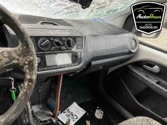 Volkswagen Up! Up! (121), Hatchback, 2011 1.0 12V 60 picture 18