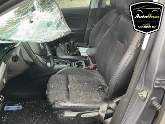 Opel Grandland Grandland (X), SUV, 2017 1.6 Turbo 16V Hybrid picture 17