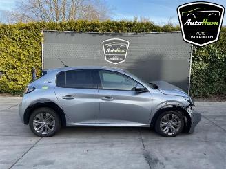demontáž osobní automobily Peugeot 208 208 II (UB/UH/UP), Hatchback 5-drs, 2019 e-208 50 kWh 2021/3