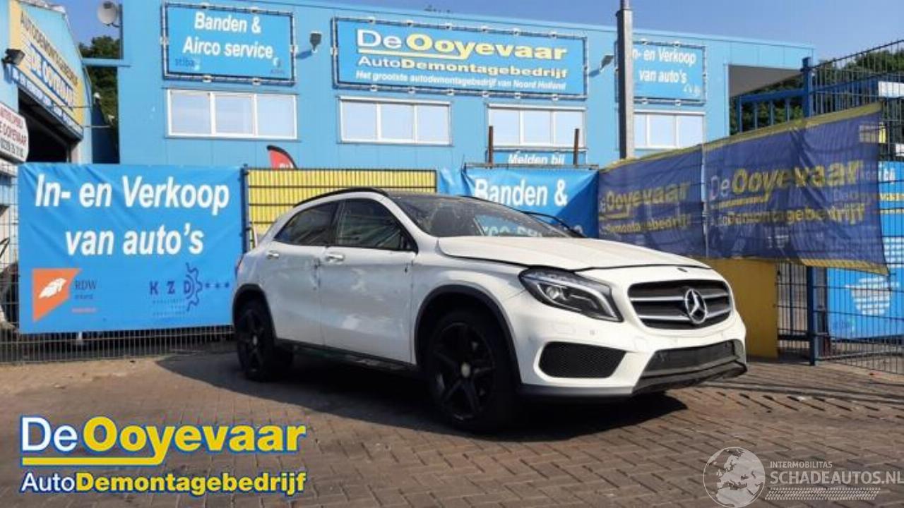 Mercedes GLA GLA (156.9), SUV, 2013 / 2019 1.6 180 16V
