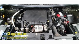 Peugeot 5008 5008 II (M4/MC/MJ/MR), MPV, 2016 / 2024 1.2 12V e-THP PureTech 130 picture 4
