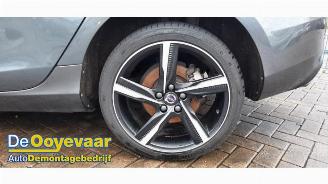 Volvo V-40 V40 (MV), Hatchback 5-drs, 2012 / 2019 1.6 T3 GTDi 16V picture 2