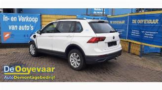 Auto da rottamare Volkswagen Tiguan Tiguan (AD1), SUV, 2016 / 2024 1.4 TSI eHybrid 16V 2022/8