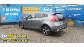 Coche siniestrado Volvo V-40 V40 (MV), Hatchback 5-drs, 2012 / 2019 1.5 T2 16V Geartronic 2018/3