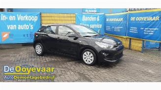 Démontage voiture Kia Rio Rio IV (YB), Hatchback, 2017 1.0i T-GDi 100 12V 2023/5