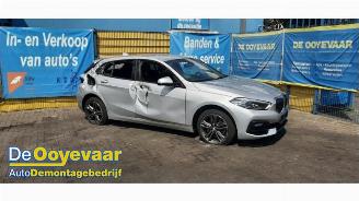 Salvage car BMW 1-serie 1 serie (F40), Hatchback, 2019 118i 1.5 TwinPower 12V 2019/11